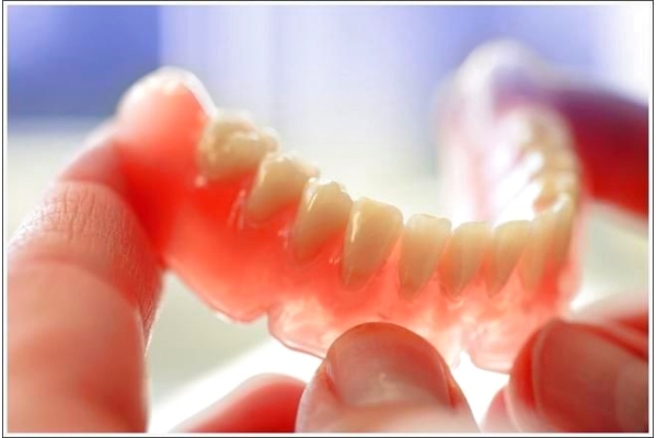 Зубной протез Vertex