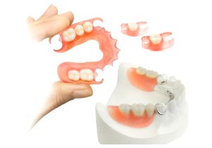 Акриловый протез импортного пр-ва, 1-3 зуба
