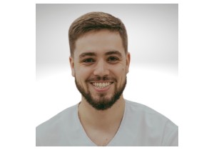 Махмутов Тимур Ильшатович - Врач-стоматолог, имплантолог, хирург