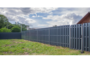 Забор из евроштакетника оцинкованный 1,2 м
